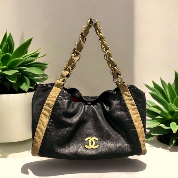 🔥 RARE Chanel Olsen Lambskin Hobo Bag - Picture 14 of 16